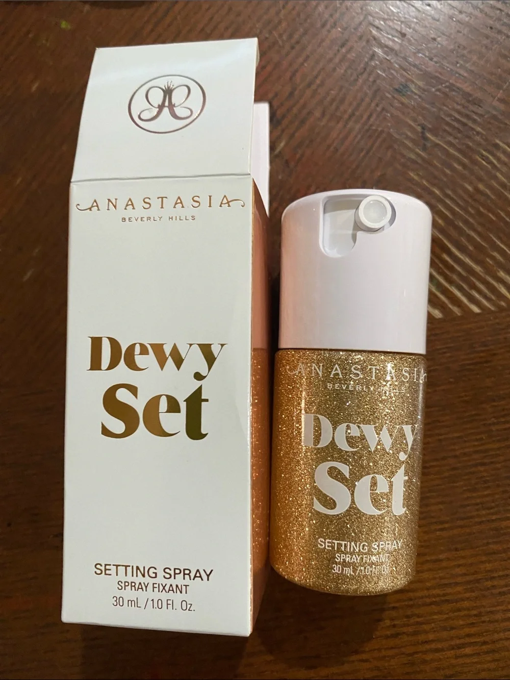 Anastasia Beverly Hills Dewy Set Setting Spray — White & Gold Packaging